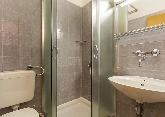 아파트 One-bedroom In *